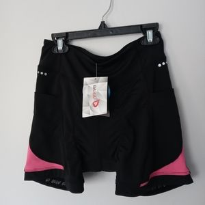 NWT Baleaf Size Medium Black and Pink Padded Bike Shorts 2.5 Inseam with Pockets
